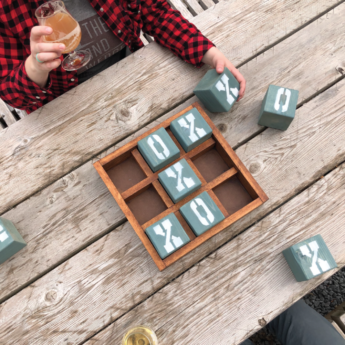 Rustoleum DIY Tic-Tac-Toe Board Game!