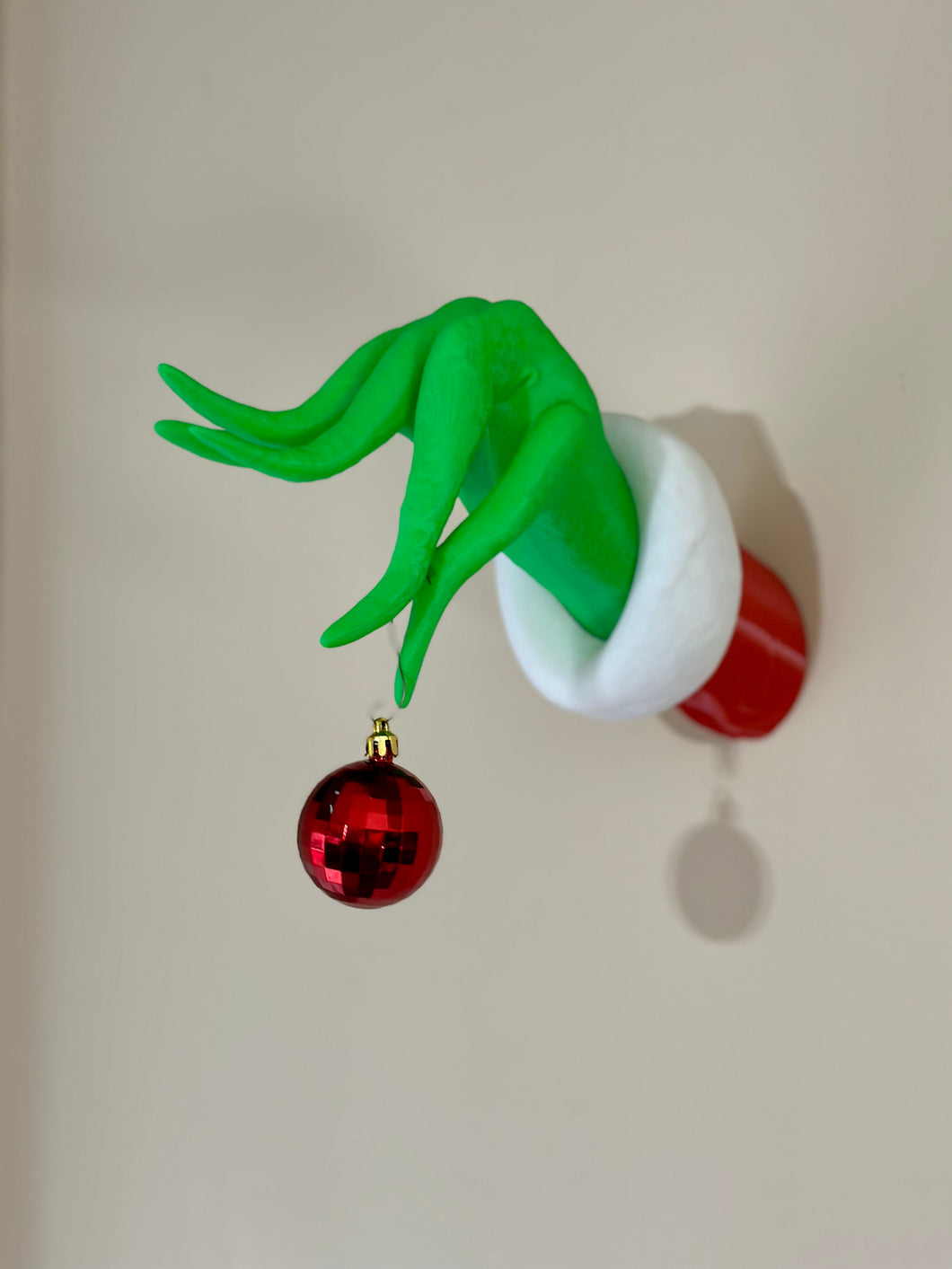 3D Printed Grinch Hand Hanger